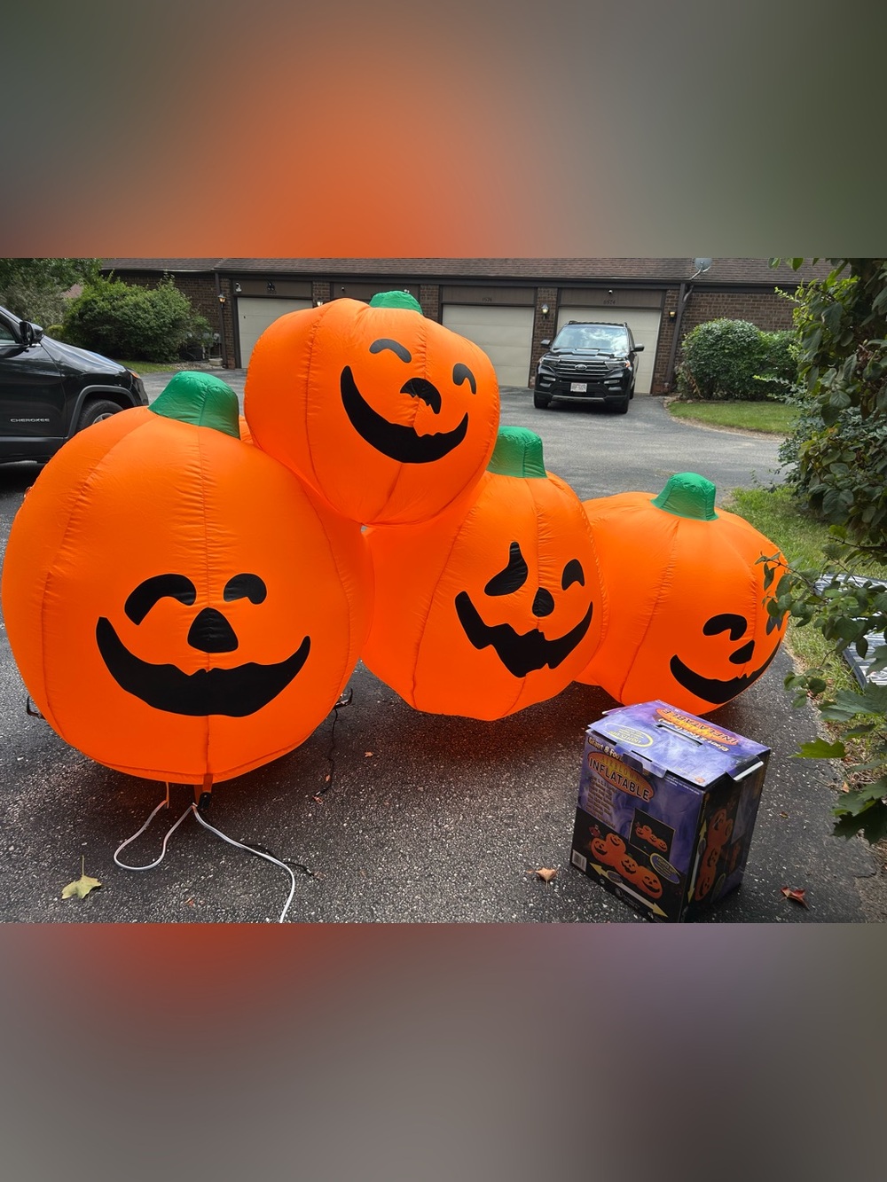 Gemmy 8 Foot Inflatable Smiling Pumpkins Halloween Jack-o-lanterns New Open Box